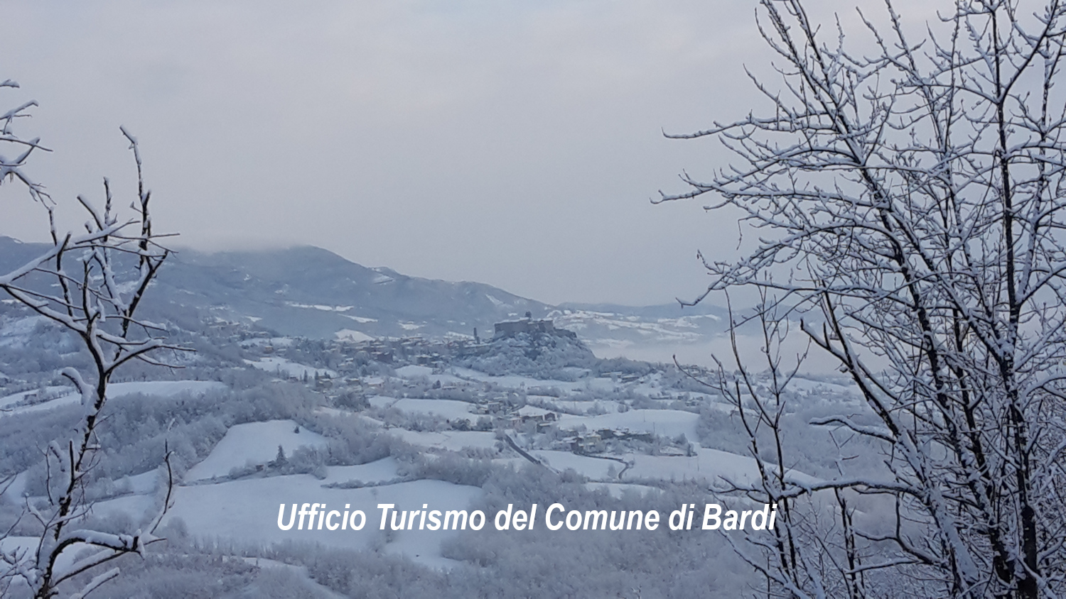 Bardi (Pr): panorama invernale. Foto dell'Ufficio Turismo del Comune di Bardi