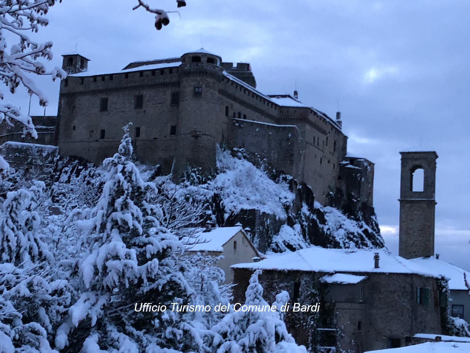 Bardi (Pr): il castello. Foto dell'Ufficio Turismo del Comune di Bardi