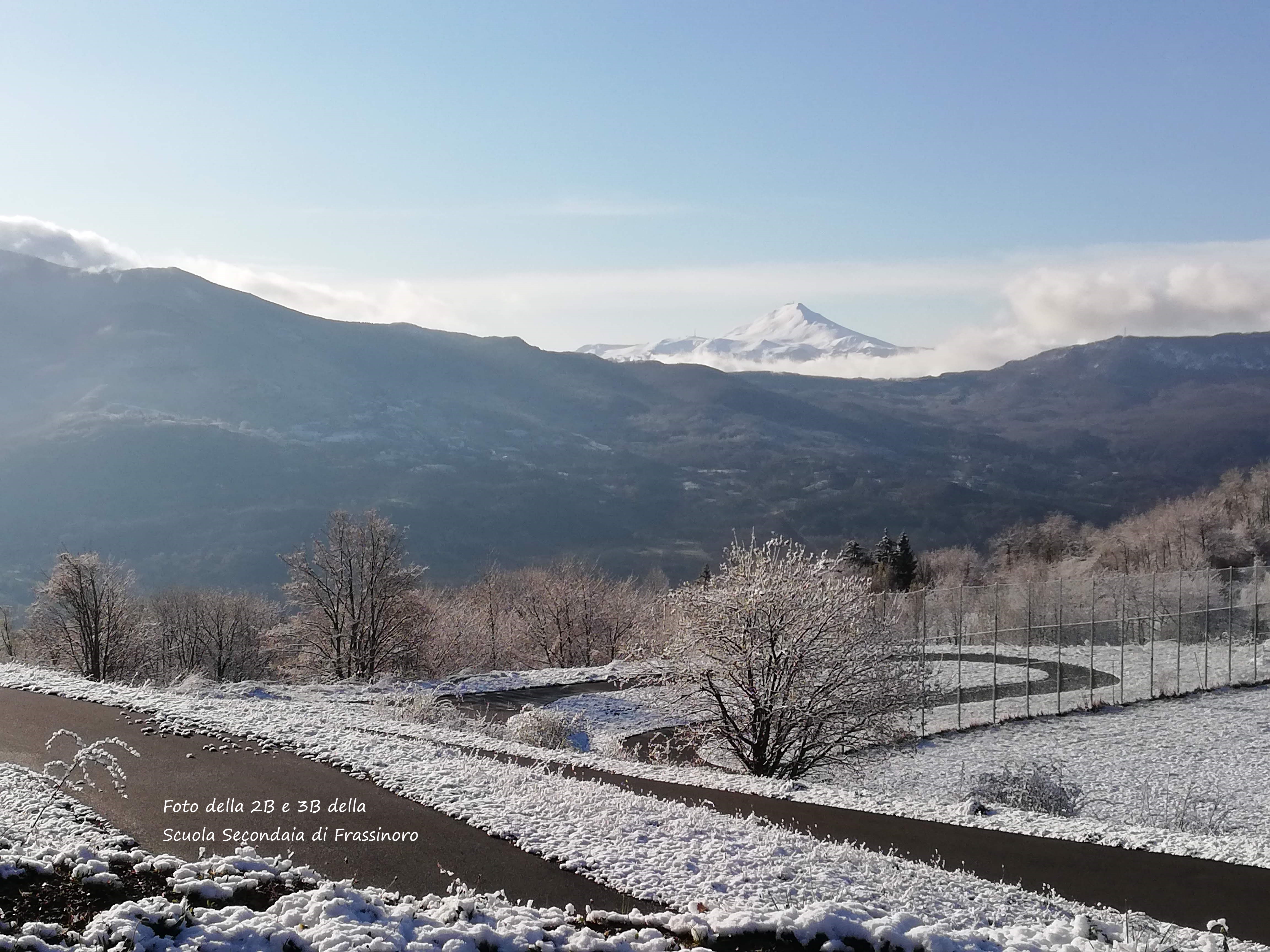 Frassinoro (Mo): pista Skiroll. Foto della 2B e 3B della Scuola Secondaria di Frassinoro