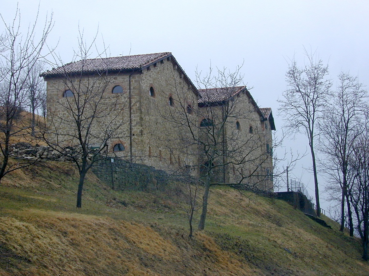 Grizzana Morandi (Bo). Casa Morandi, borgo rurale