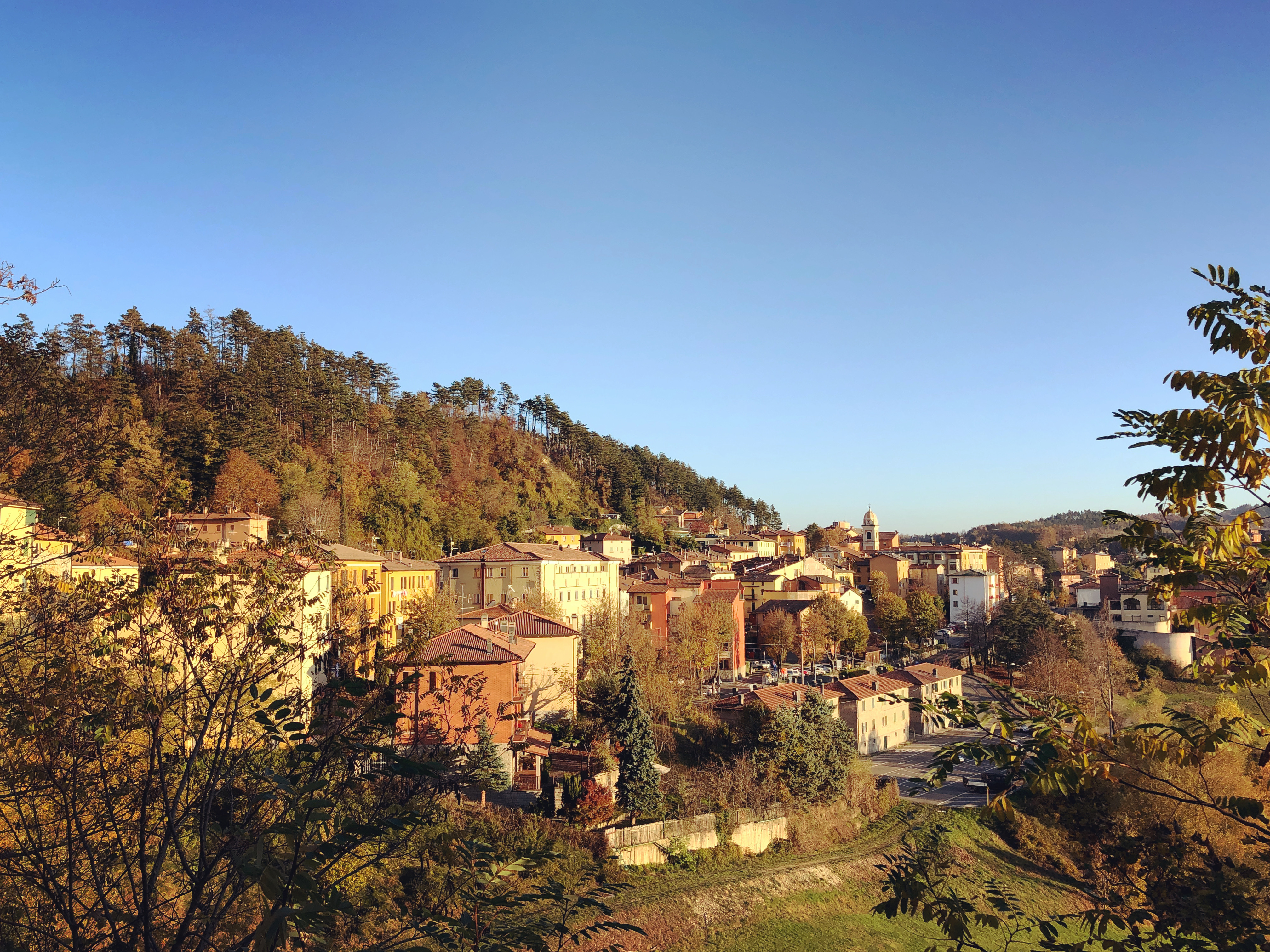 Loiano (Bo). Paese