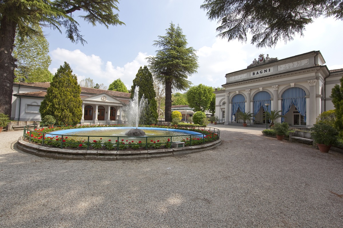 Riolo Terme (Ra). Stabilimento termale