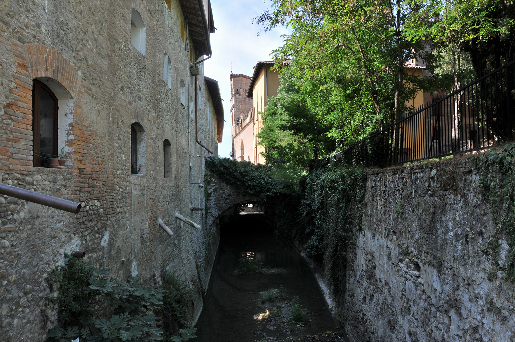 Sasso Marconi (Bo). Palazzo de Rossi