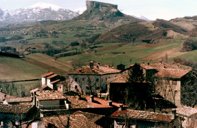 9. La pietra di Bismantova
